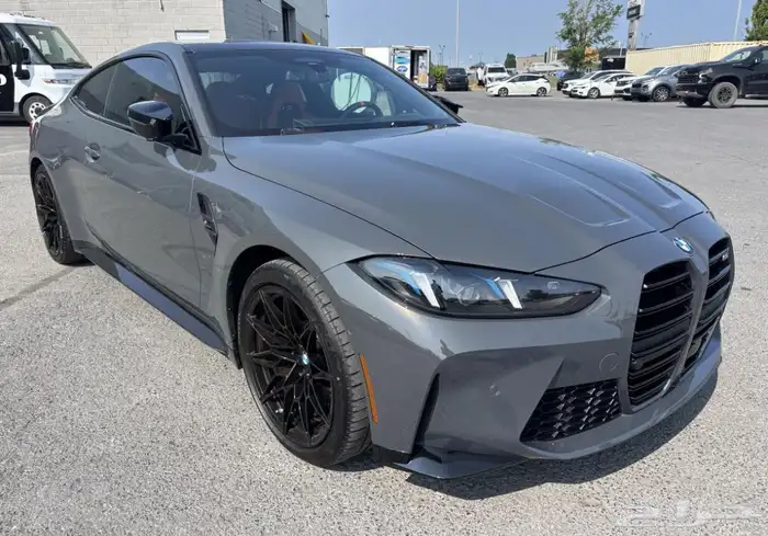 2025 BMW M4 Competition سعر جدا منافس 3