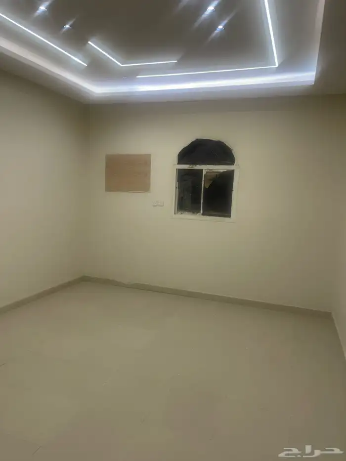 عماره للبيع 4 شقق في احد المسارحه حي الصفا 5