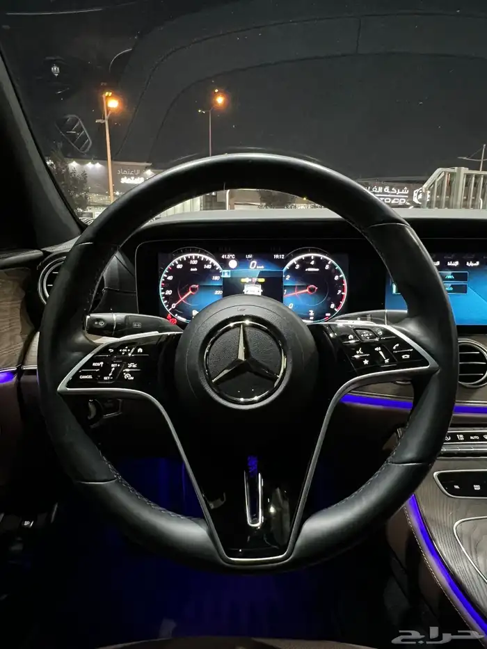 مرسيدس E250 موديل 2023 21
