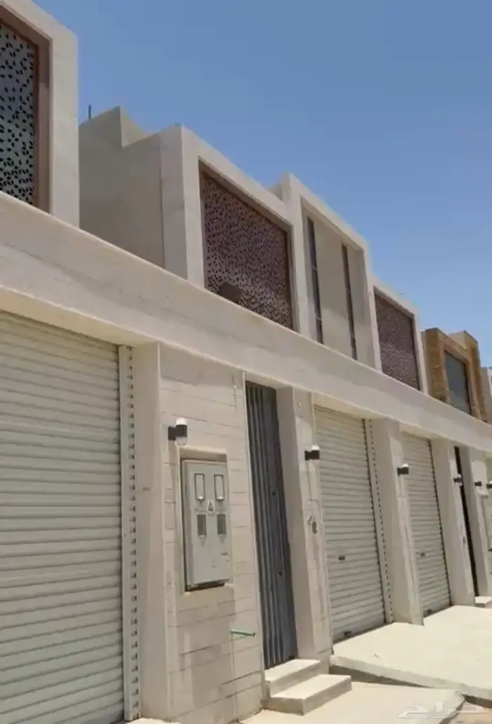 دور اول للايجار 45 الف 5 غرف حي طويق 0