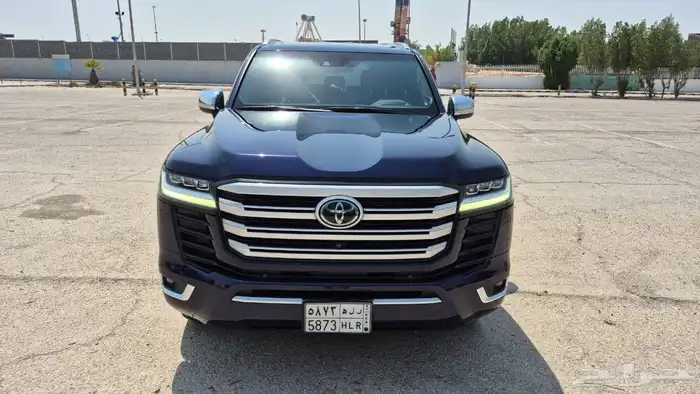 لاندكروزر في اكس آر 2022 0