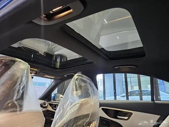 C300 AMG 2024 جاهزة الان بجدة فل كامل تبريد مراتب 9