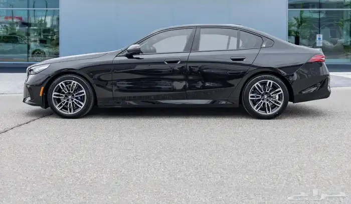بي ام دبليو 530i x drive موديل 2025 1