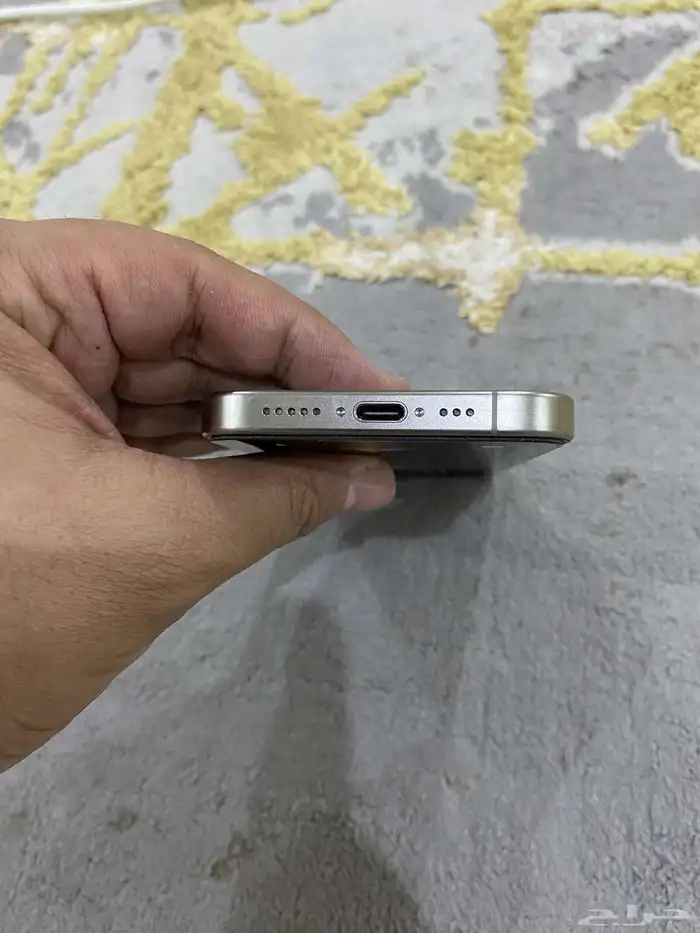 ايفون 15 برو 4