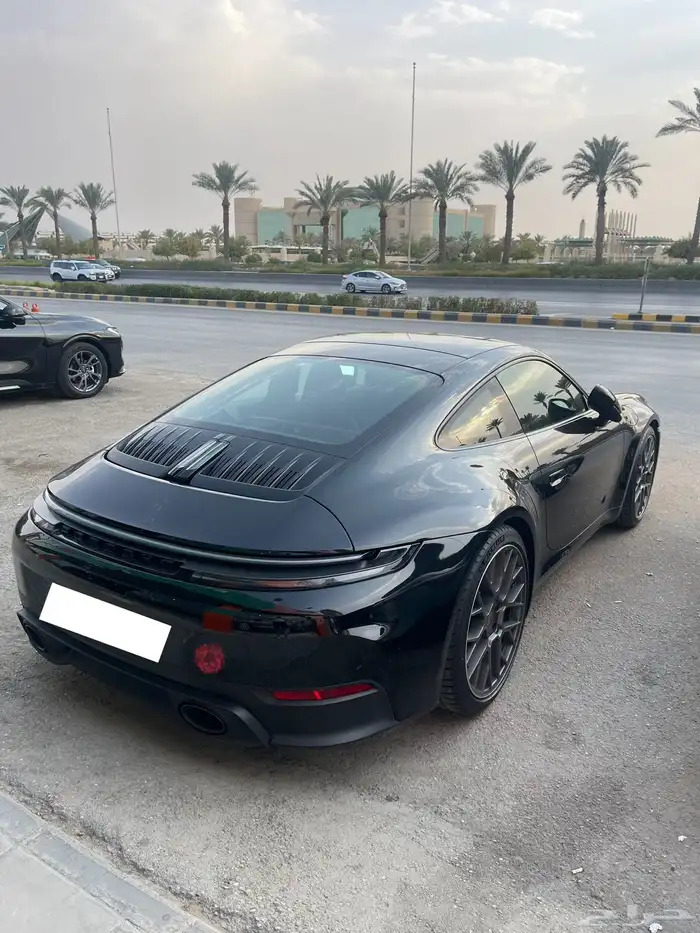 بورش كاريرا 911 للتاجير بمدينة الرياض 2025 3