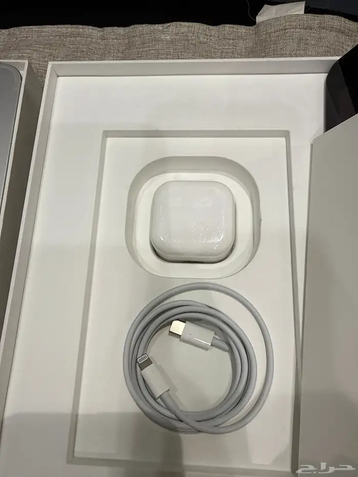 ايباد 9 256GB وايباد 10 64GB تدعم الشرايح مستعمله نطيفة 4