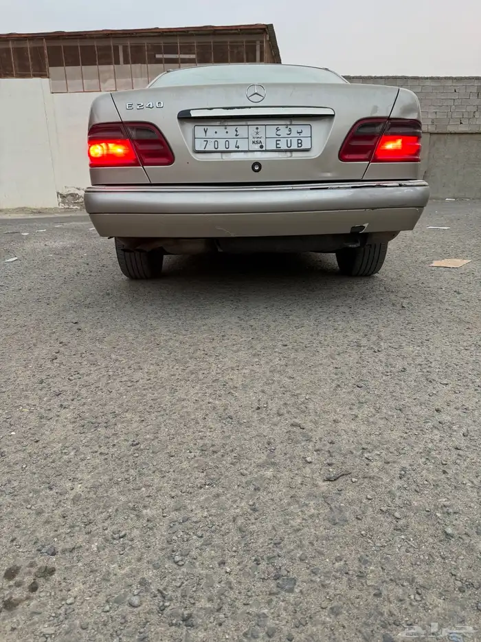 مرسيدس W210 للبيع 4