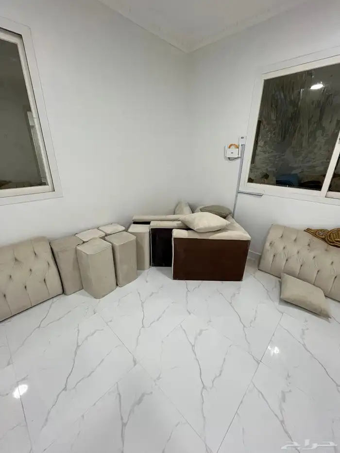 جلسة ارضيه لمجلس رجال مع الفرشه والاسفنج 2