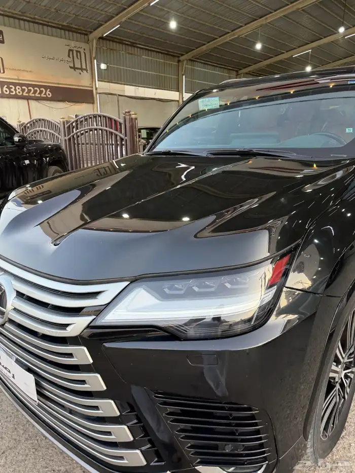 لكزس 2023 LX600 عداد 38 الف سعودي فل BB 7