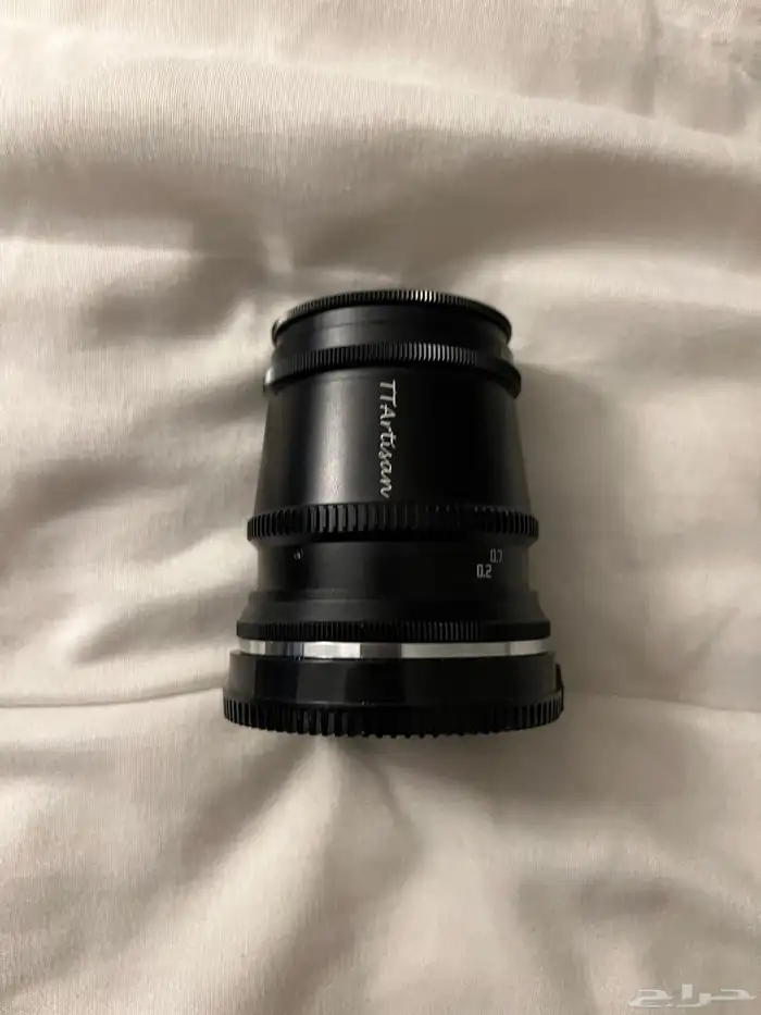 عدسات سينمائية E Mount   مايك شدقن 1