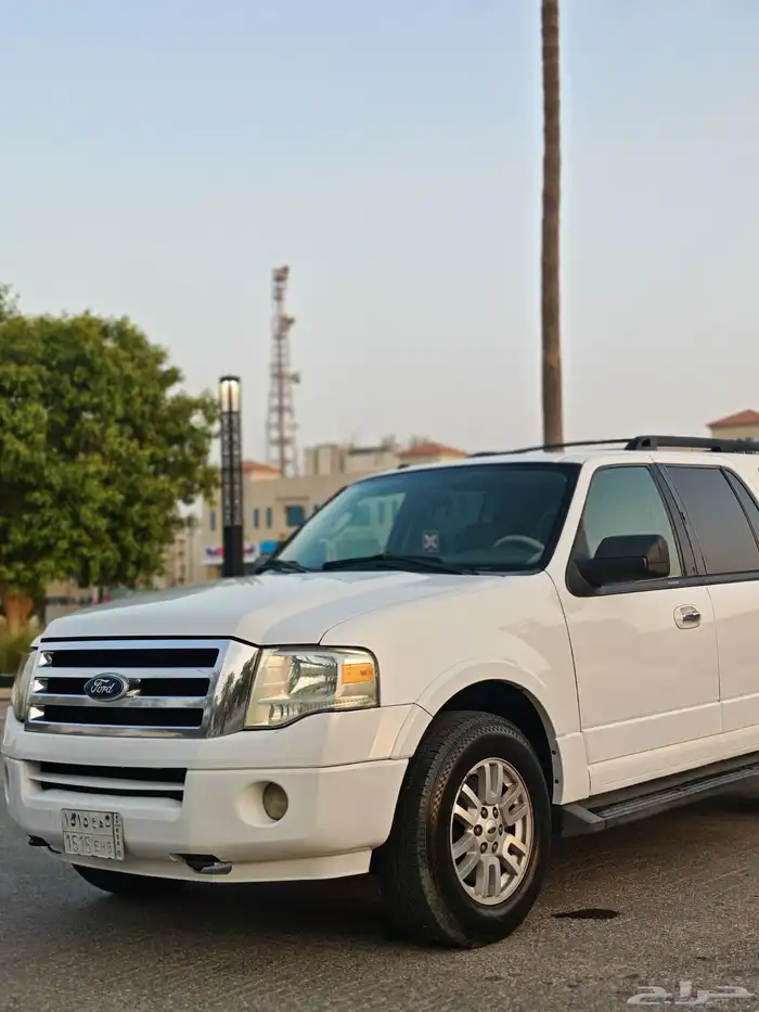 فورد اكسبيدشن 2011 XLT ممشى قليل 1