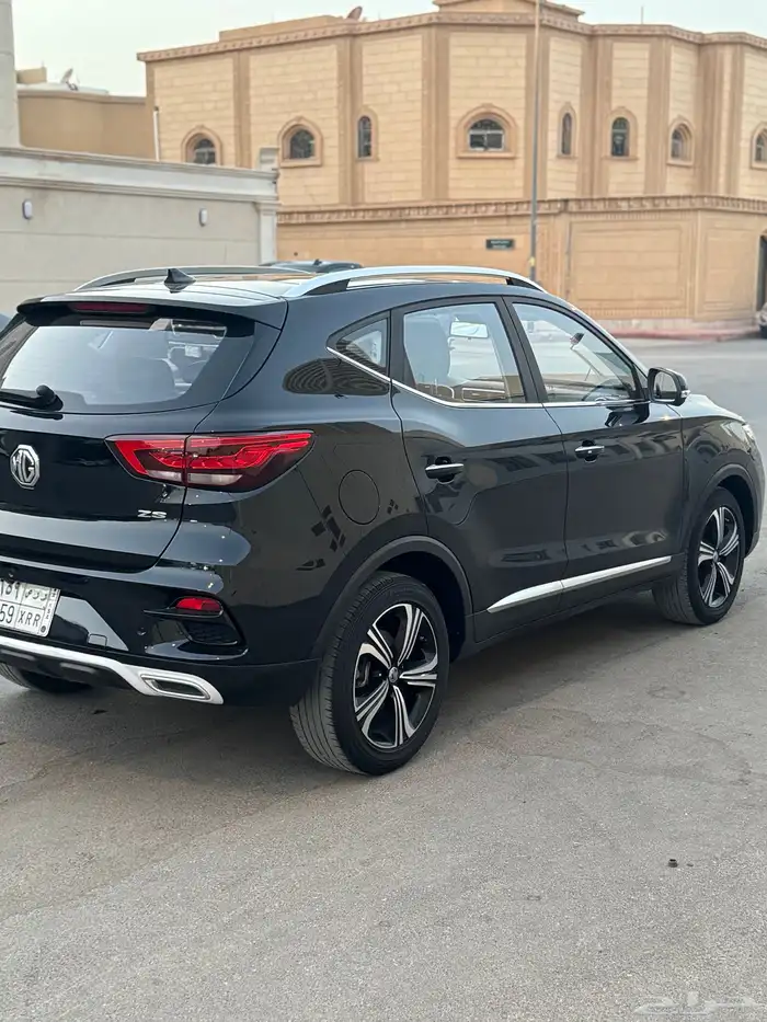 للبيع ام جي ZS موديل 2022 7