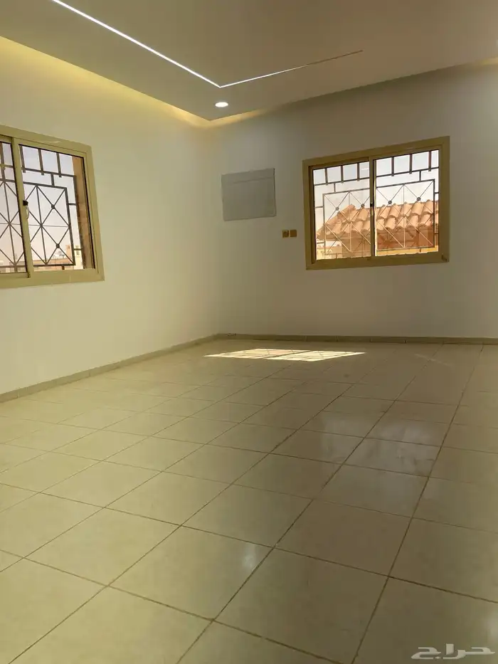 شقة بالمصيف 4 غرف وصاله 9