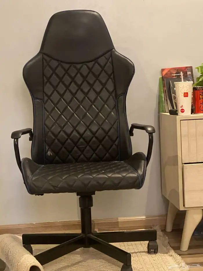 كرسي للبيع 0