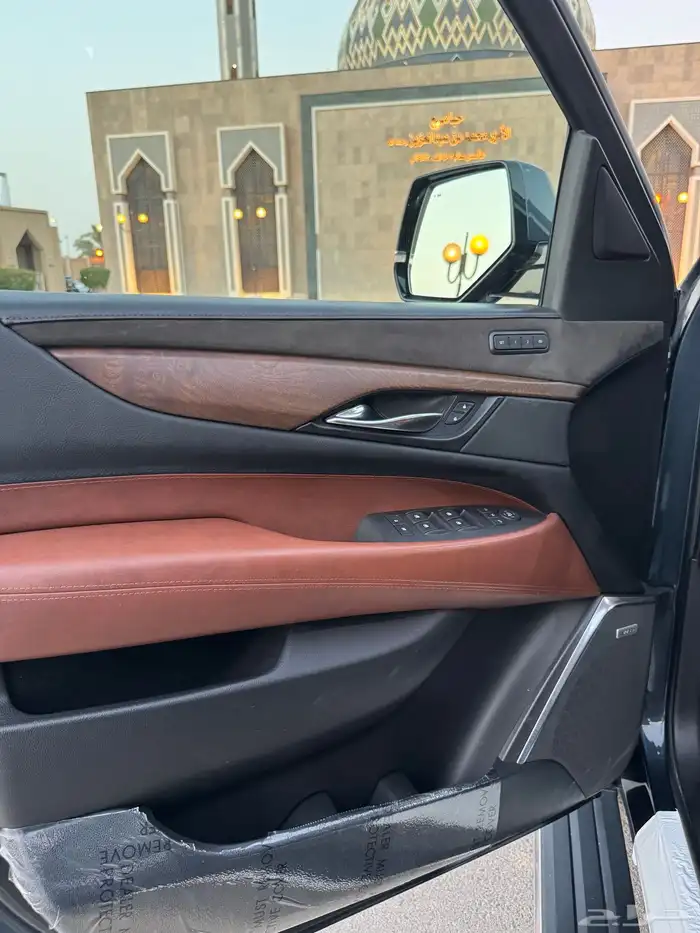 اسكاليد 2019 بريميوم (ملكي) الجميح نظيف جدا 21
