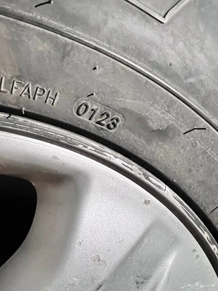 جنوط مع كفرات مقاس 17 2