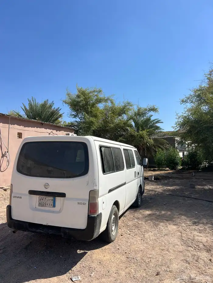 باص نيسان ديزل 1