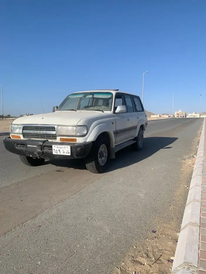 جيب لاندكروزر للبيع او البدل 0