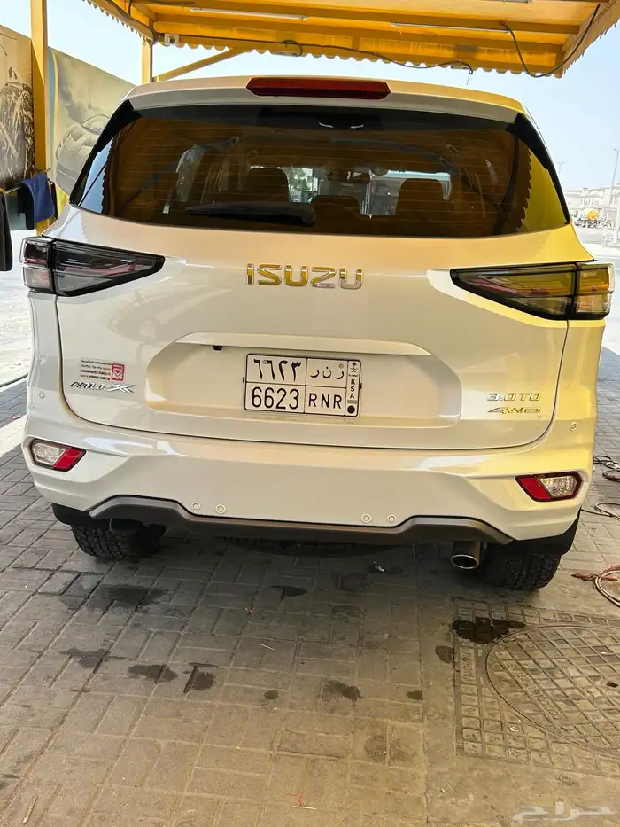 ايسوزو MUX موديل 2024 فل كامل 5