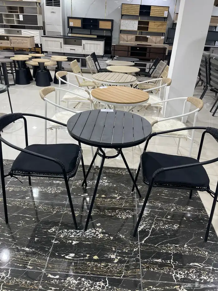 كراسي فايبر ملونه طاولات فايبر خارجية كافيهات ومطاعم 18