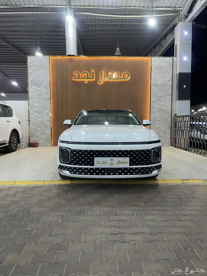 ازيرا موديل 2023 نص فل 1