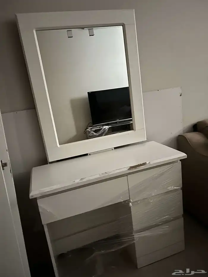 دولاب وتسريحه للبيع 3