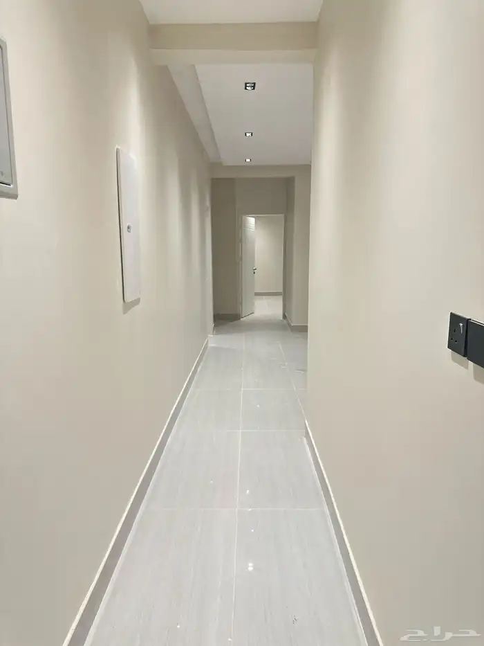 شقة جديدة حي غصون المساحة كبيره 360 8