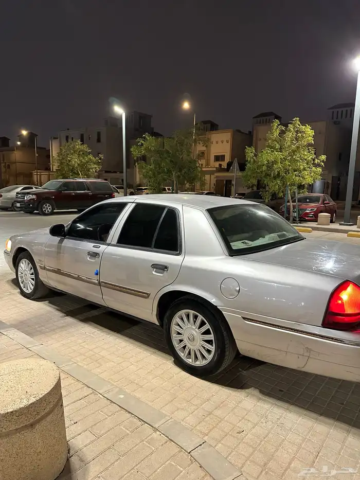 فورد قراند ماركيز 2009 فل كامل 5