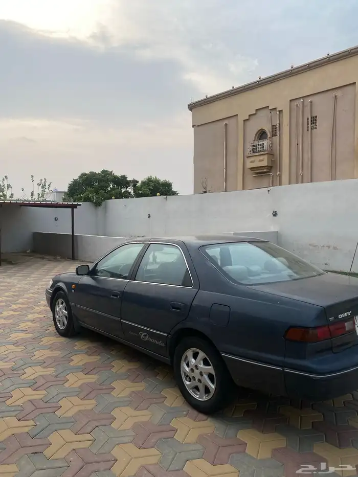 للبيع كامري مديل1999قراندي 0