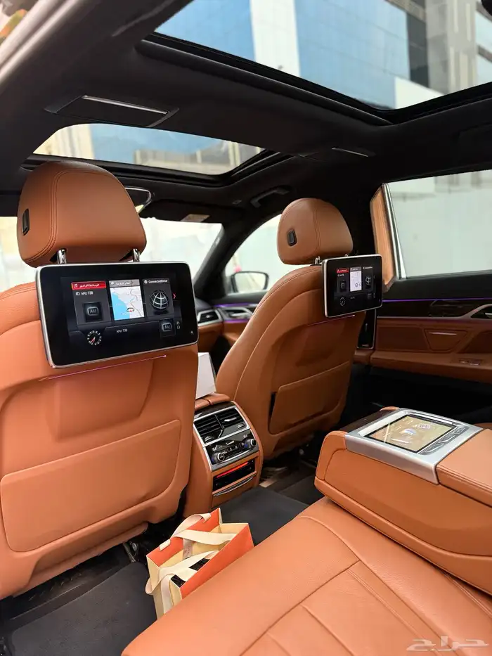 شبة وكالة BMW740L 13