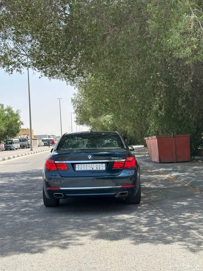 للبيع بي ام دبليو 740 6