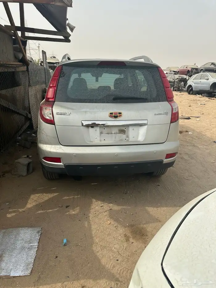 جيلي Gx7 suv قطع غيار تشليح 0