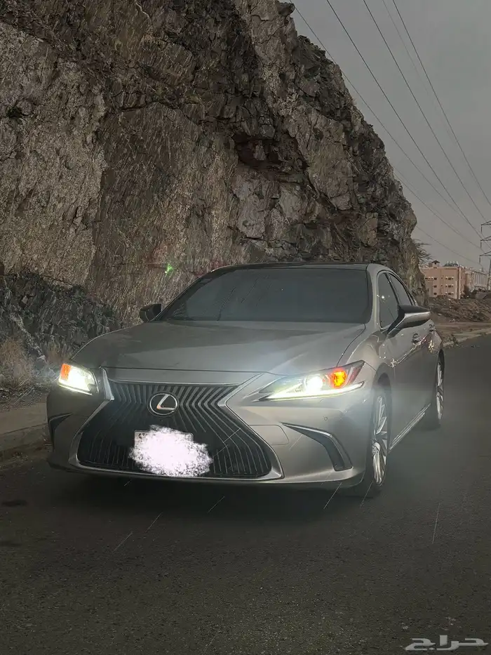 ليكزس2019 للبيع 3