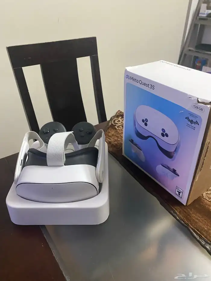 VR Oculus Quest 3s (نظارة  واقع افتراضي) 0