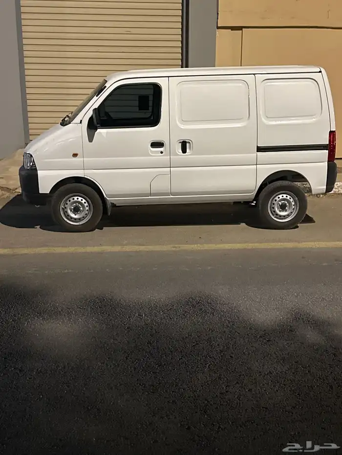 سزوكي ايكو 2025 1