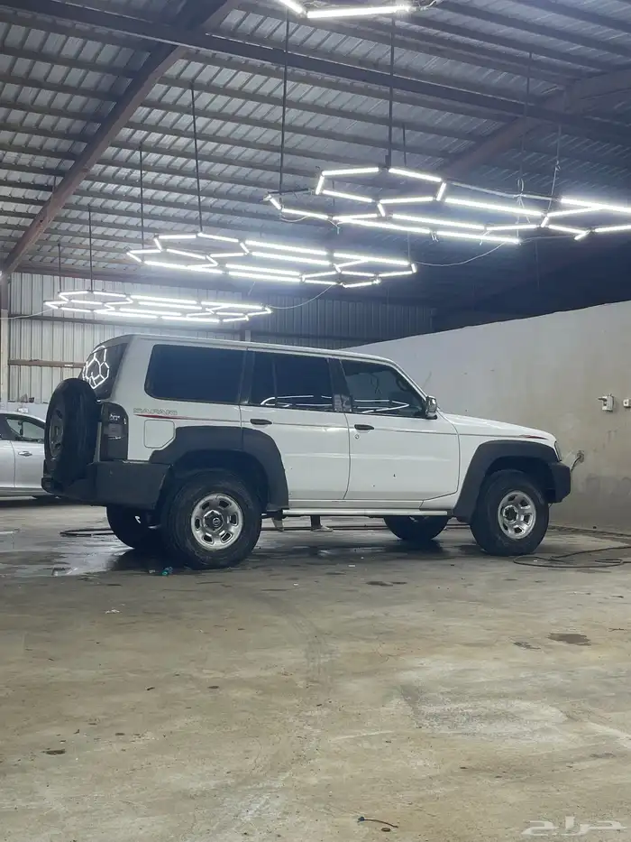 نيسان 1