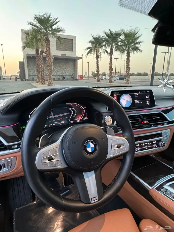 بي ام دبليو مديل 2021 730 17