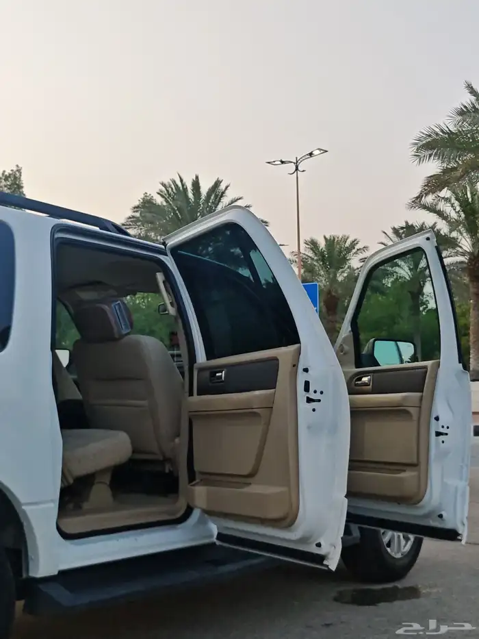 فورد اكسبيدشن 2011 XLT ممشى قليل 39