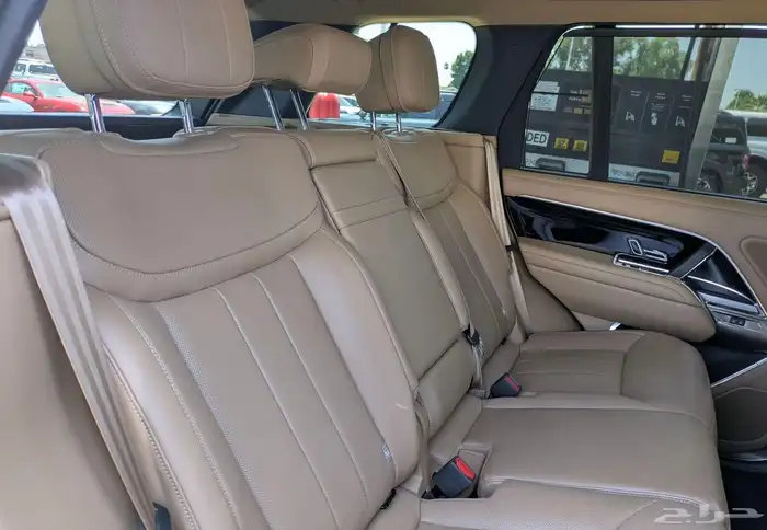 Range Rover P400 SE 2024 14