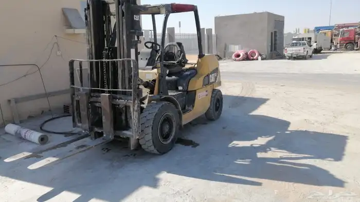 فوركليفت 5 طن للايجار الشهري 7