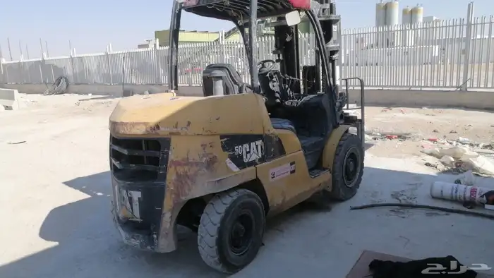 فوركليفت 5 طن للايجار الشهري 0