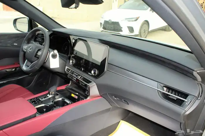 لكزس - RX350 F Sport اديشن - 2025 - فل كامل - خليجي 16
