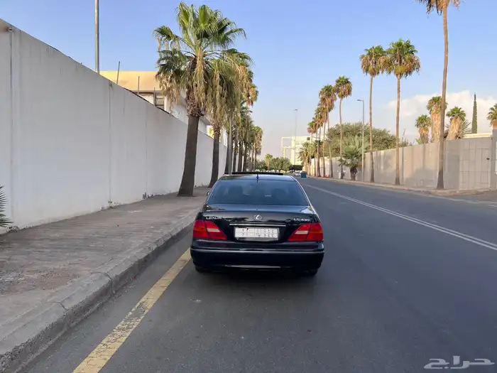 لكزس 2001 430 12