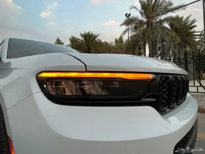 جراند شيروكي لاتيتيود 2022 ( بحالة الوكالة ) 22