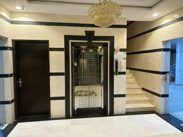 شقة للبيع مساحة 230 3