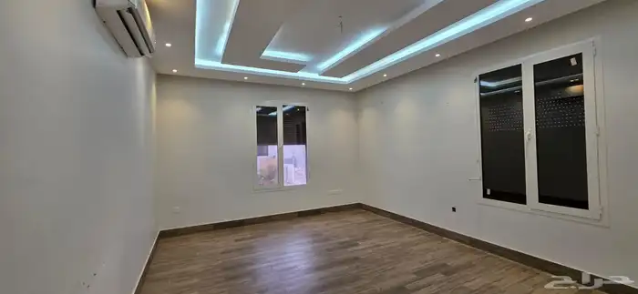 فيلا ايجار حي الزمرد مساحه 375متر 13