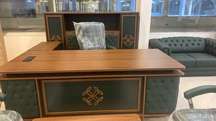 office furniture طقم مكتب أبيض حق مدير كبير و مكاتب إداريه 0