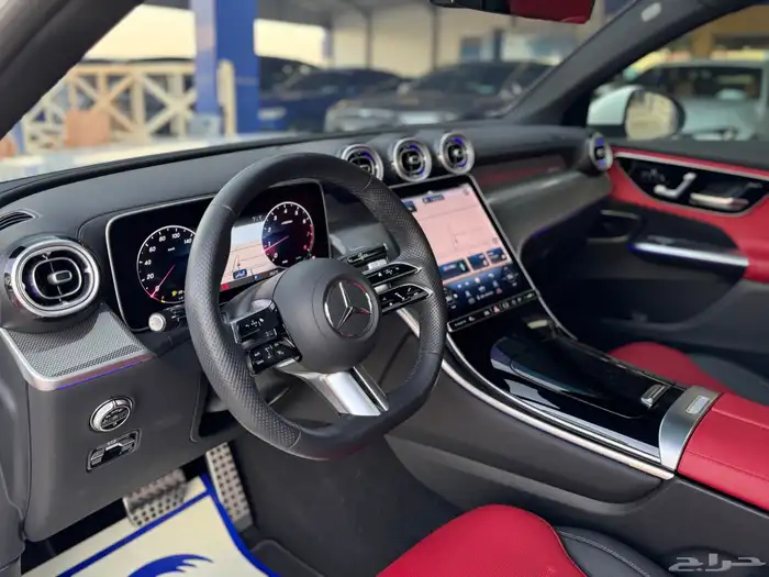 مرسيدس GLC200 KIT AMG 2024 على الضمان 4