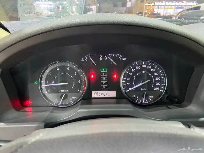 لاند كروزر جي اكس آر v8 المديل 2016 العدد 13