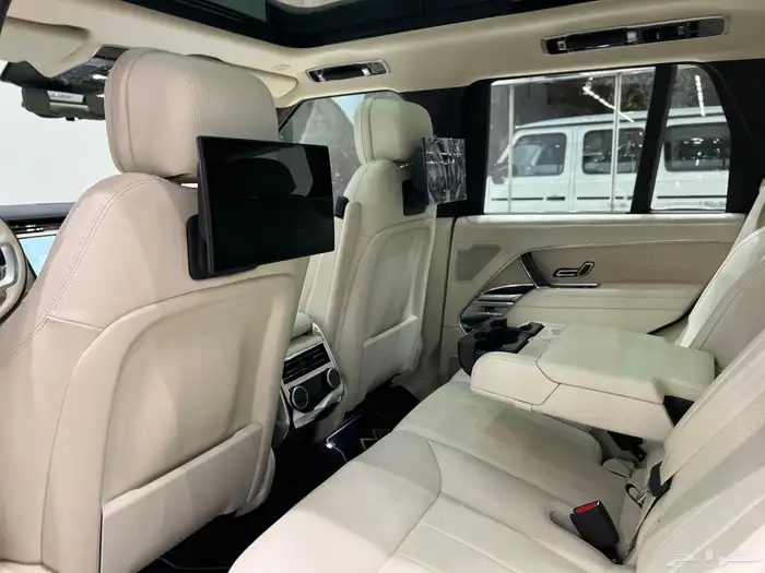 Range Rover HSE V8 2024 8